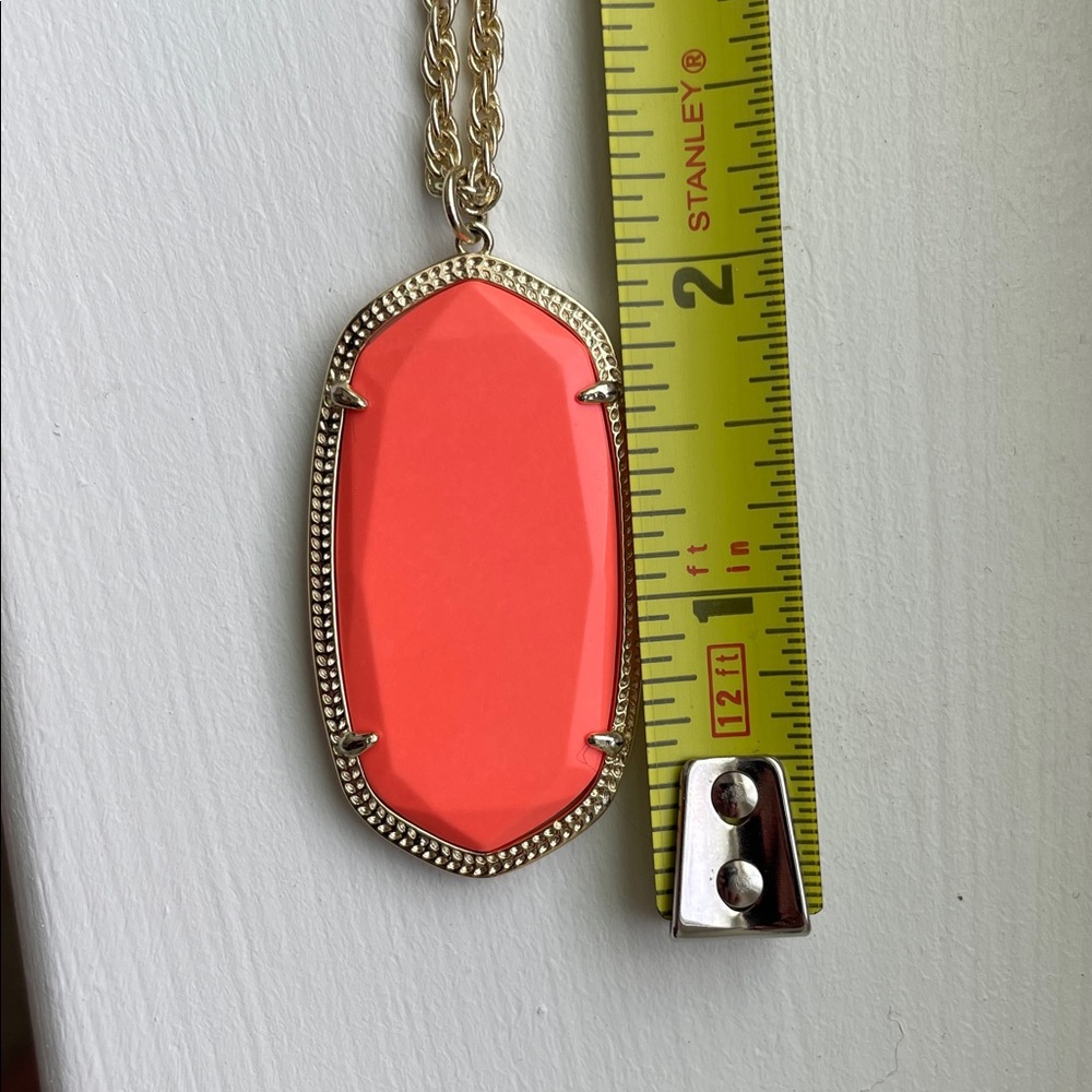 KENDRA SCOTT Reid Pendant Necklace - Picture 5 of 7